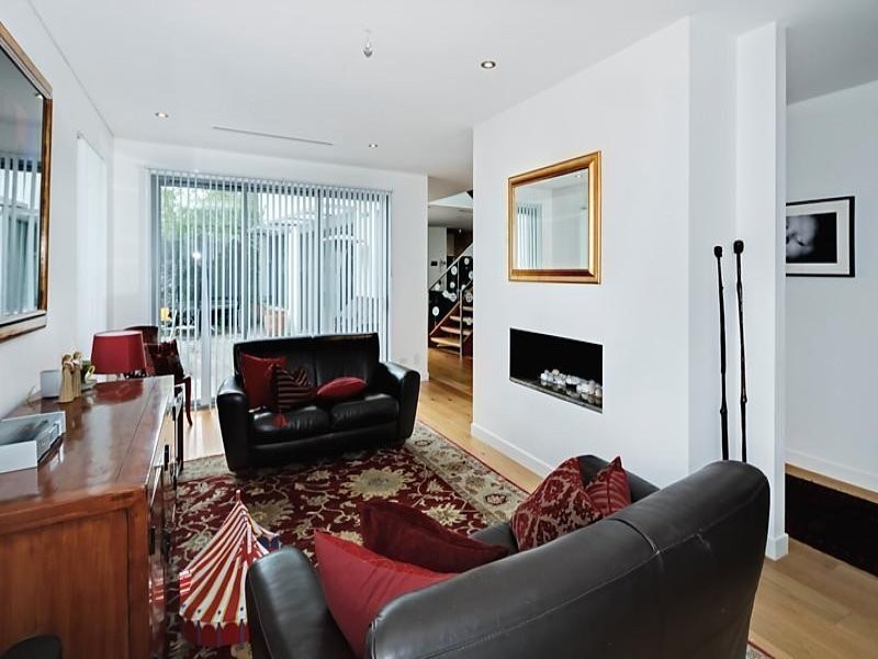 16 Collins Street, Kew VIC 3101