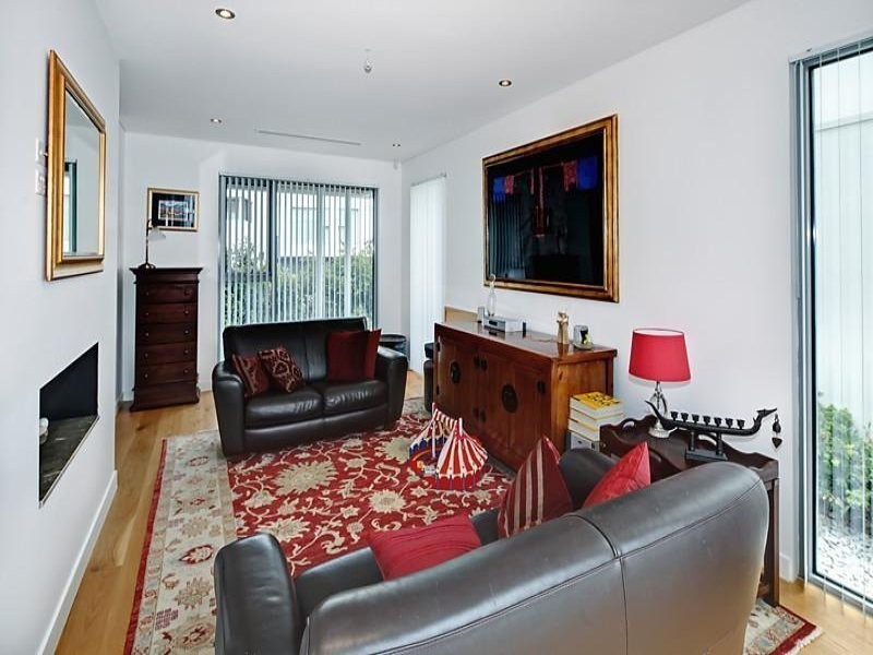 16 Collins Street, Kew VIC 3101