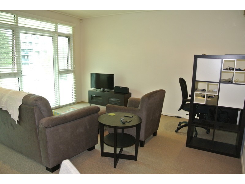 1/36 Danks Street, Port Melbourne VIC 3207