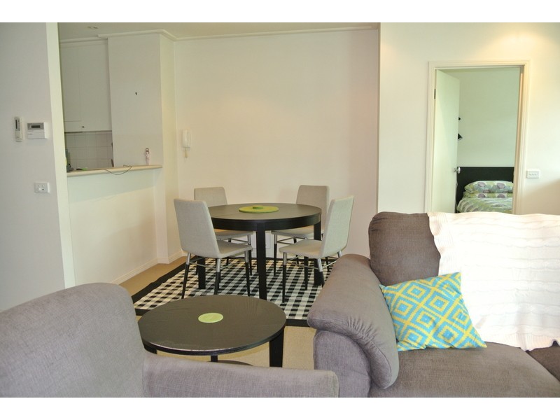 1/36 Danks Street, Port Melbourne VIC 3207