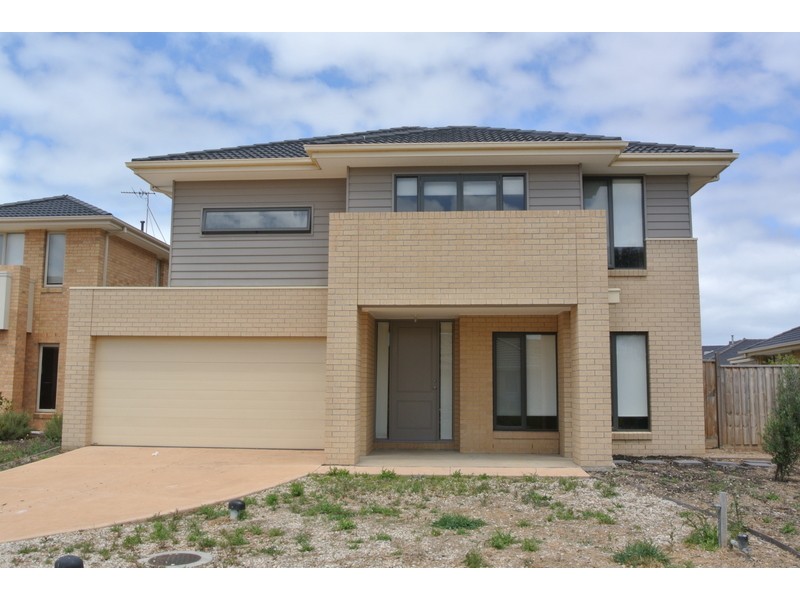 8 Trident Court, Point Cook VIC 3030