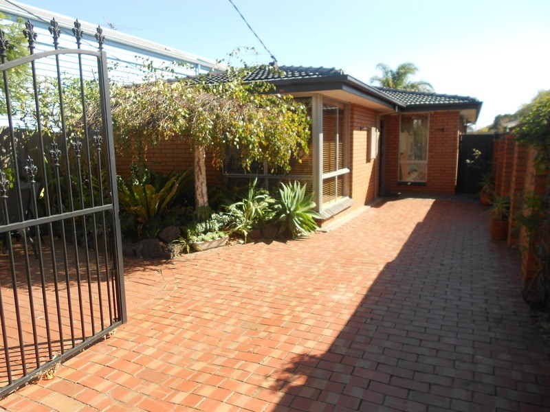 23 Pearson Street, Brighton VIC 3186