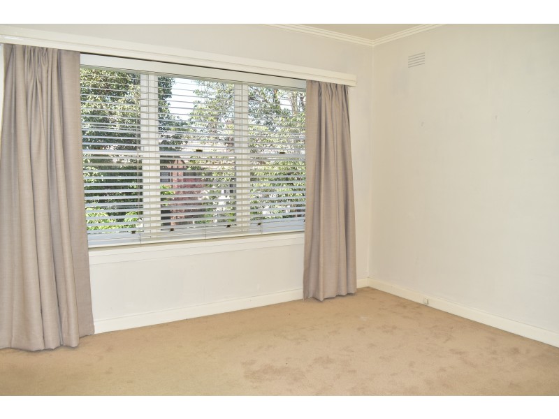 1/3 Stonehaven Court, Toorak VIC 3142