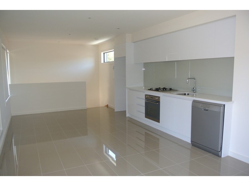 2/28 Stuart Street, Moonee Ponds VIC 3039