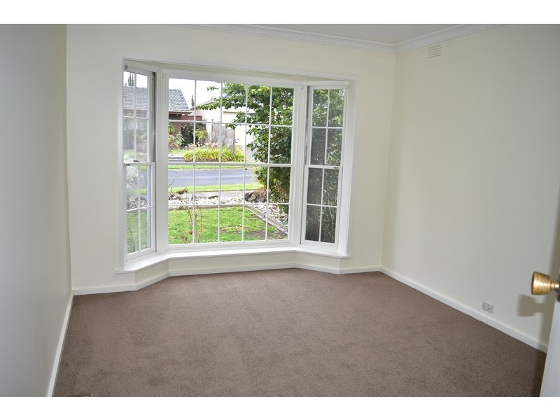 16 Victory Street, Murrumbeena VIC 3163