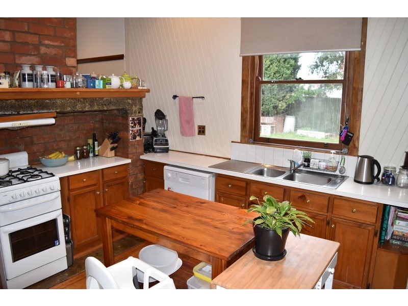 5 Dalgety Street, Preston VIC 3072