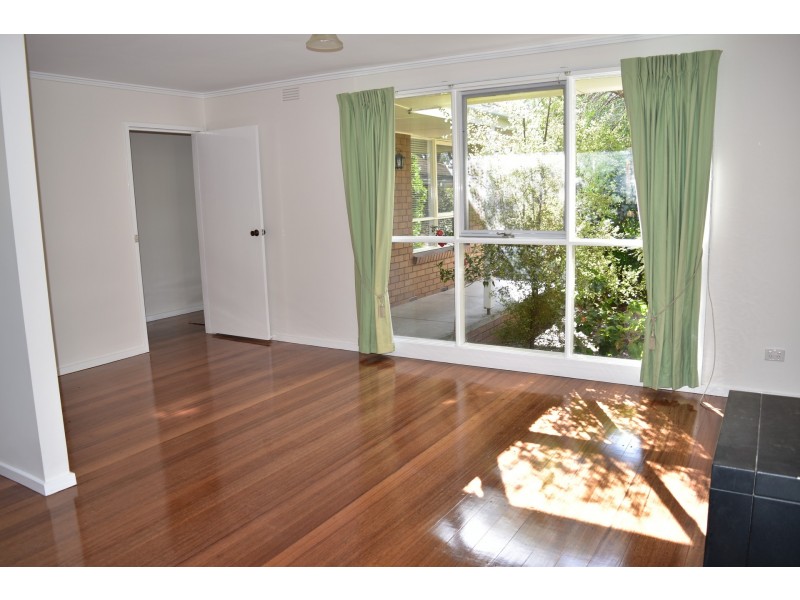 2/132 Windsor Crescent, Surrey Hills VIC 3127