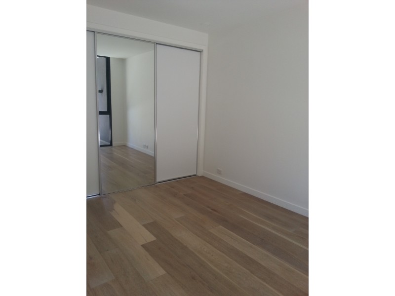 G02/402-404 Dandenong Road, Caulfield North VIC 3161