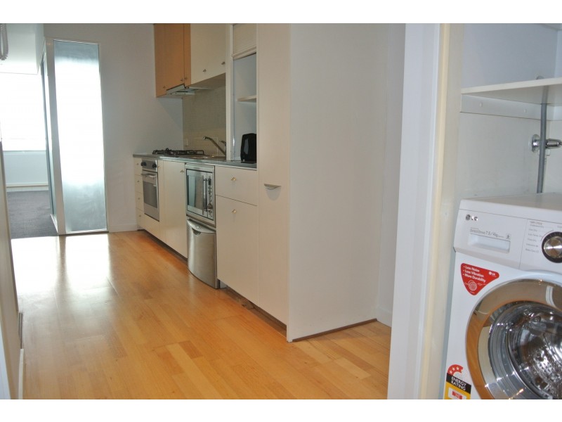 906/166 Wellington Parade, East Melbourne VIC 3002