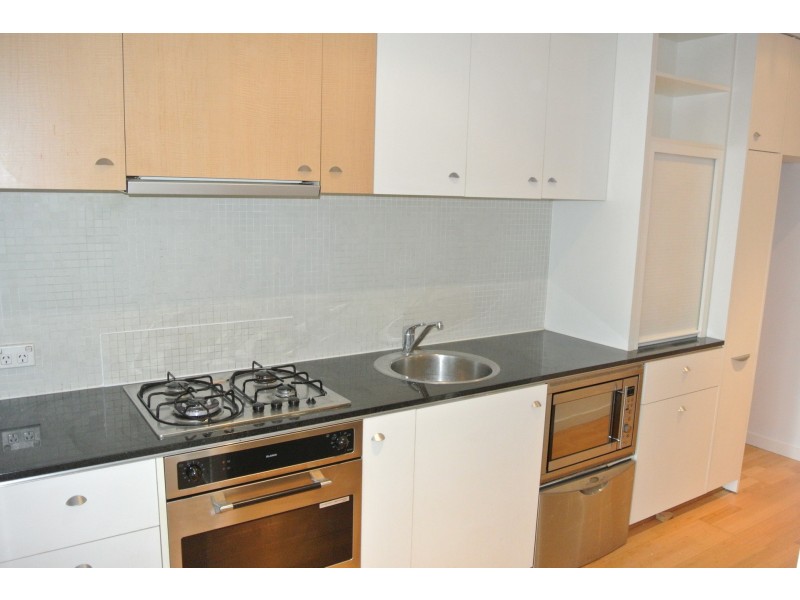 906/166 Wellington Parade, East Melbourne VIC 3002