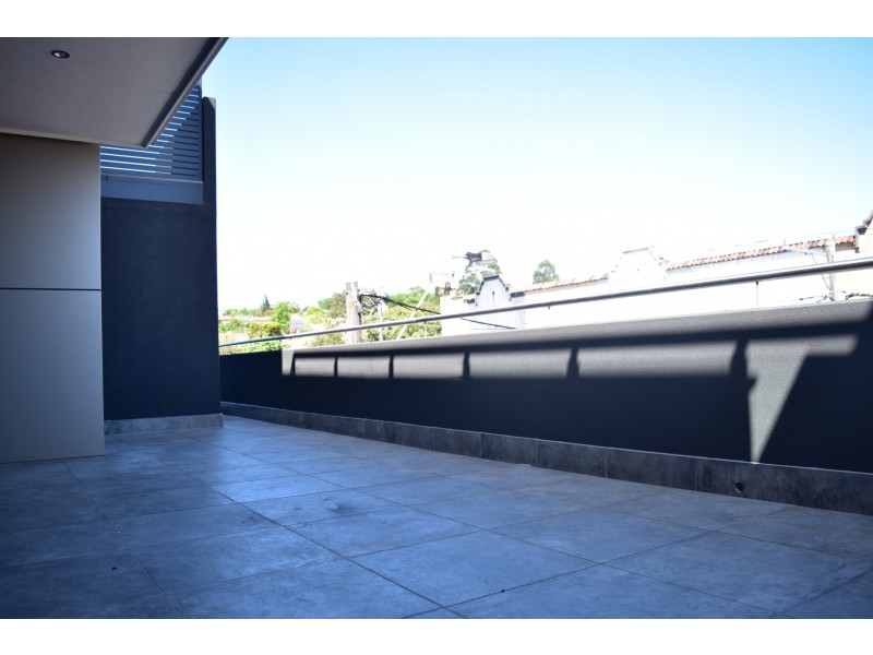 2/1044 Burke Road, Balwyn VIC 3103