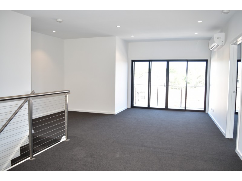 2/1044 Burke Road, Balwyn VIC 3103