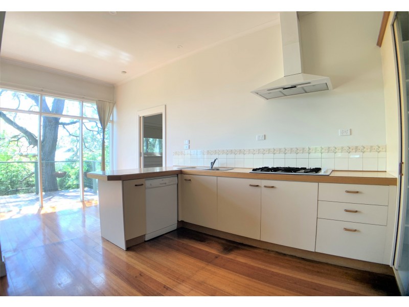 34 Barnard Grove, Kew VIC 3101