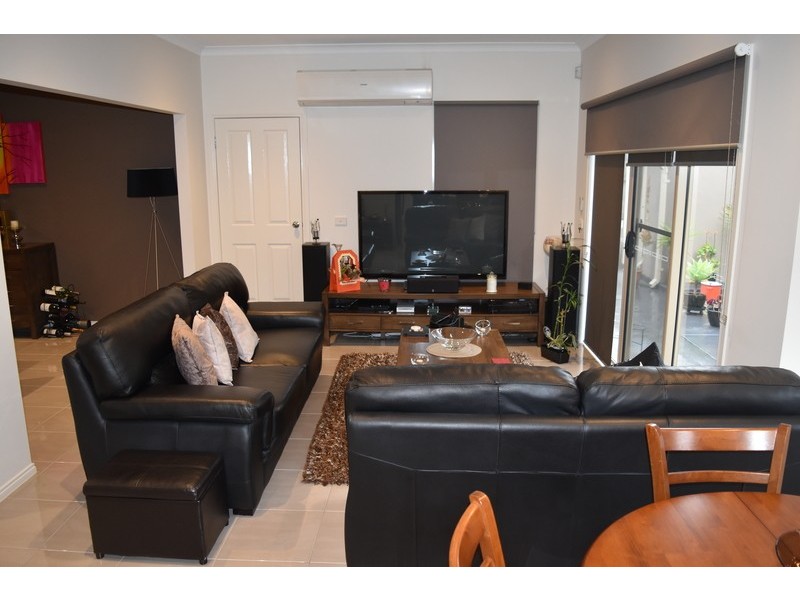 1/14 Mack Street, Reservoir VIC 3073