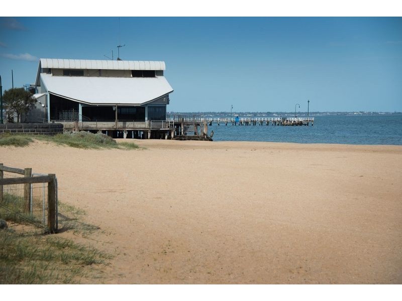 103/62 Beach Street, Port Melbourne VIC 3207