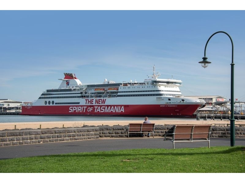 103/62 Beach Street, Port Melbourne VIC 3207