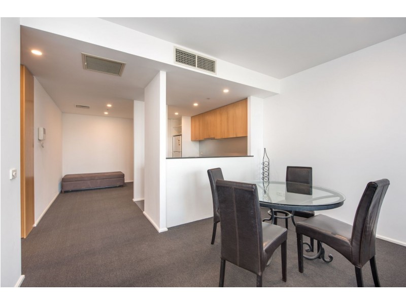 103/62 Beach Street, Port Melbourne VIC 3207