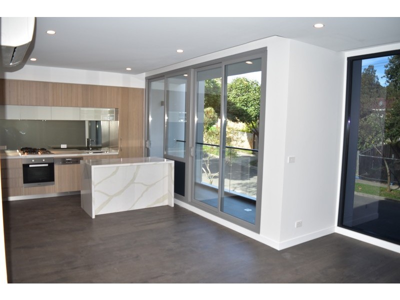 1/5 Grosvenor street, Doncaster VIC 3108