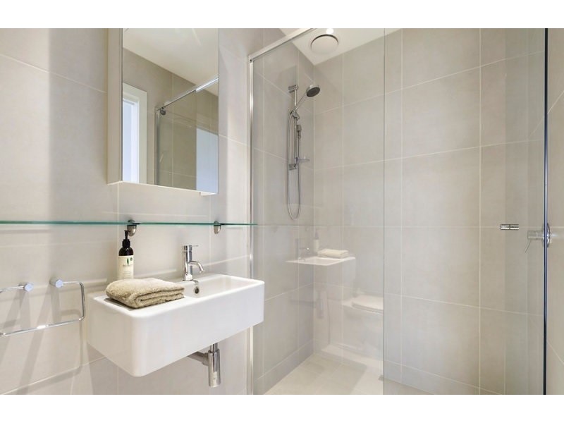 210/13 Wellington Street, St Kilda VIC 3182
