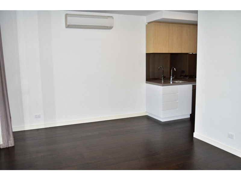 29/30 Leonard Crescent, Ascot Vale VIC 3032