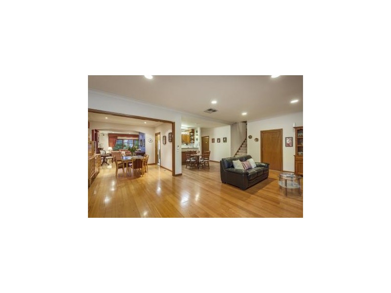 28 Marianne Way, Doncaster VIC 3108