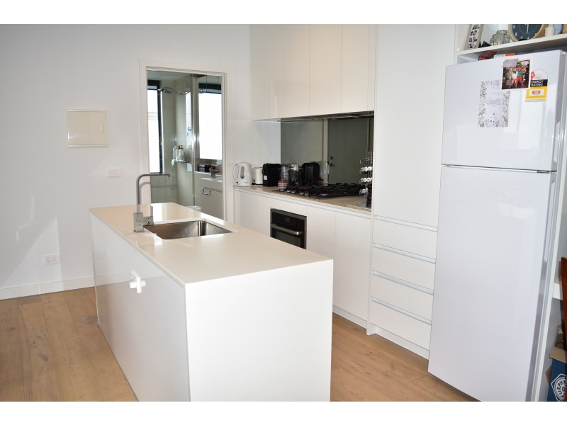 201/56 Harp Road, Kew VIC 3101