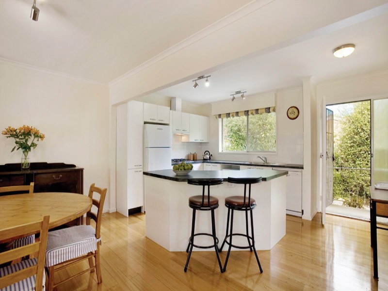 2/3 High Road, Camberwell VIC 3124