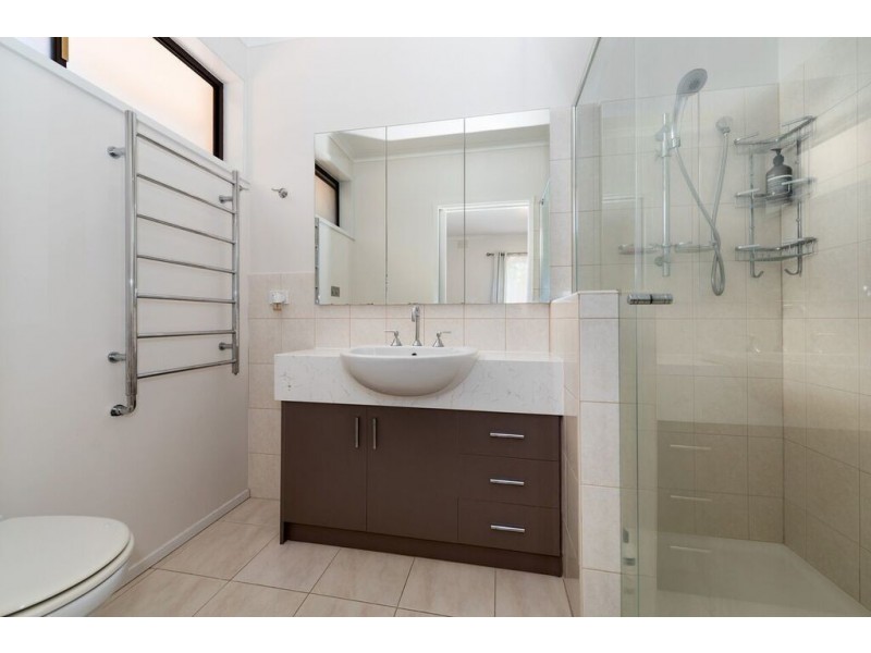 11 Palmerston Avenue, Templestowe Lower VIC 3107