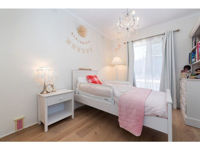 11 Palmerston Avenue, Templestowe Lower VIC 3107