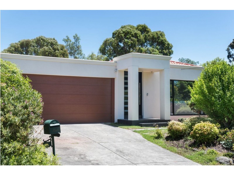 11 Palmerston Avenue, Templestowe Lower VIC 3107