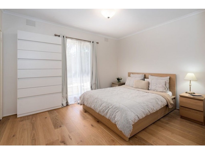 11 Palmerston Avenue, Templestowe Lower VIC 3107