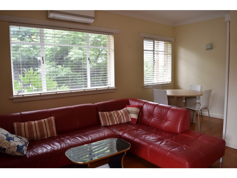 2/3 Gleniffer Avenue, Brighton East VIC 3187