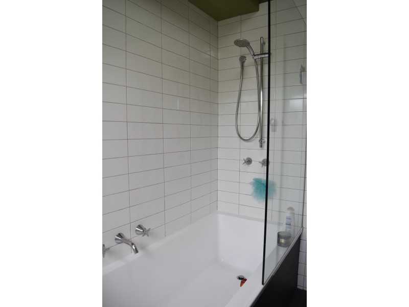 2/3 Gleniffer Avenue, Brighton East VIC 3187