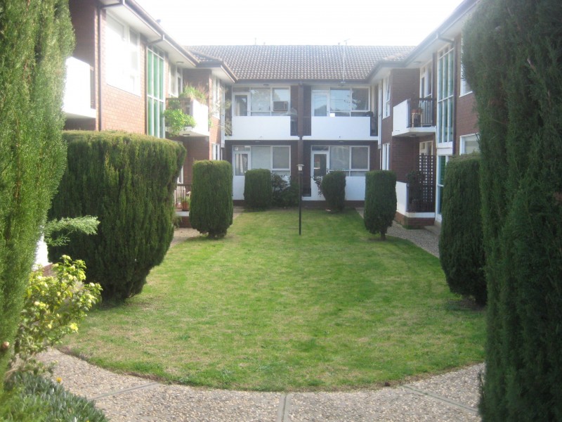 12/293 Kooyong Road, Elsternwick VIC 3185