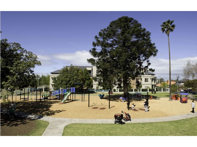 12/293 Kooyong Road, Elsternwick VIC 3185