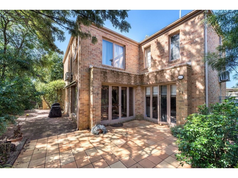 922 High Street Road, Glen Waverley VIC 3150