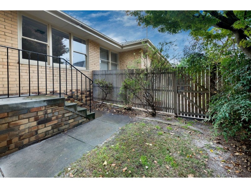 6/69 Wattle Valley Road, Canterbury VIC 3126