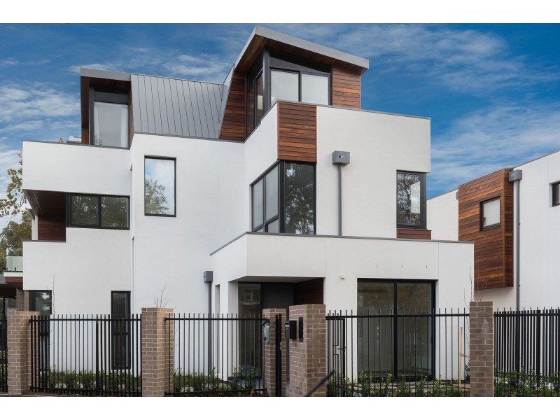 1C Mangarra Road, Canterbury VIC 3126