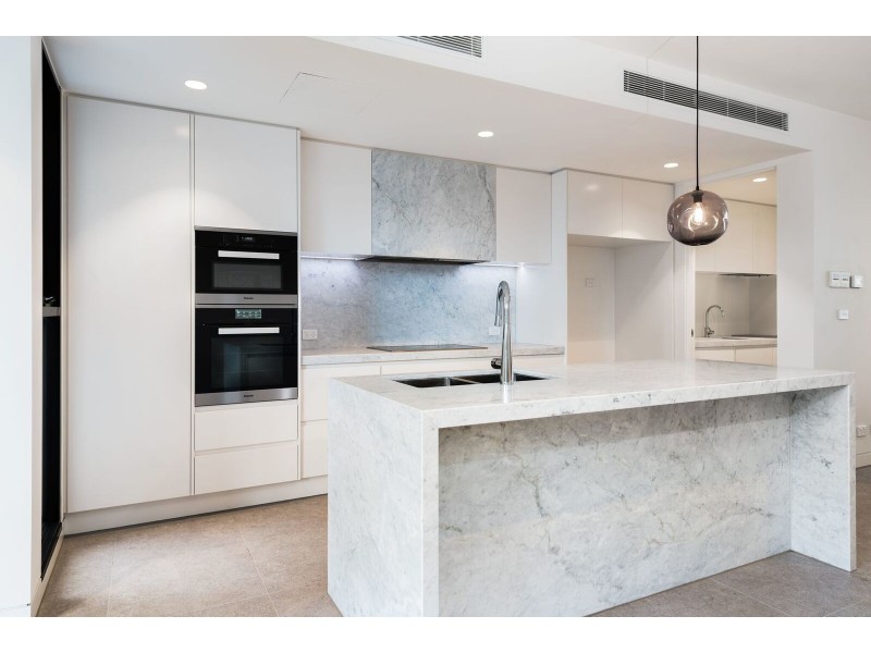 1C Mangarra Road, Canterbury VIC 3126