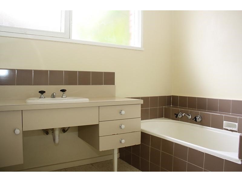 21 Bryson Grove, Templestowe Lower VIC 3107