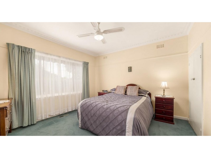 18 Ayr Street, Blackburn South VIC 3130
