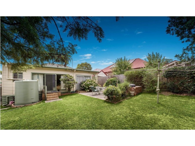 18 Ayr Street, Blackburn South VIC 3130