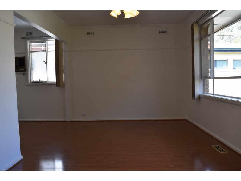 8 Fletcher Parade, Burwood VIC 3125