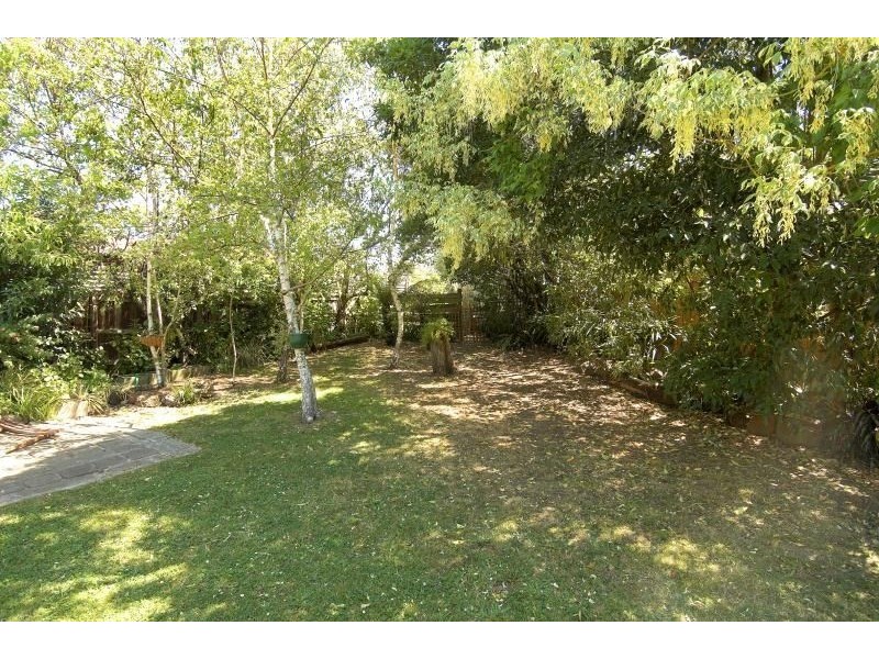 18 Vista Court, Box Hill North VIC 3129