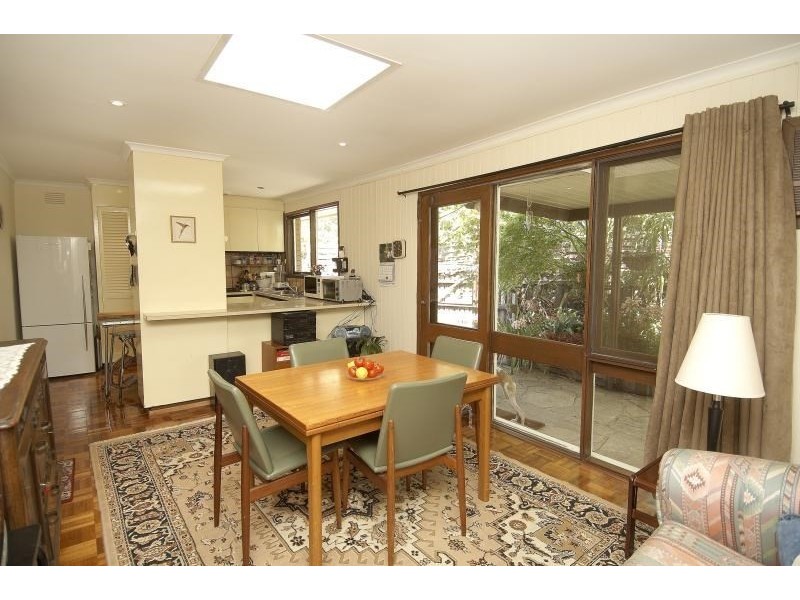 18 Vista Court, Box Hill North VIC 3129