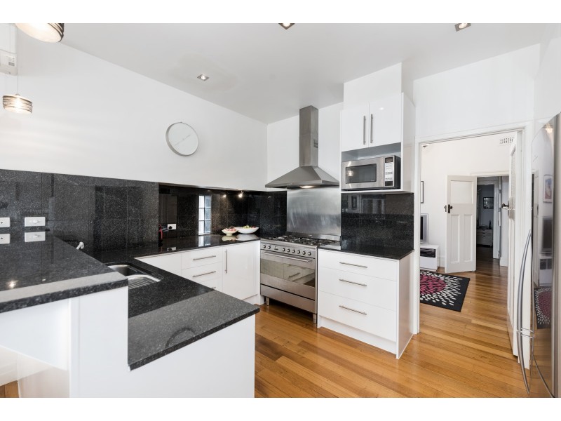 4 Quat Quatta Avenue, Ripponlea VIC 3185