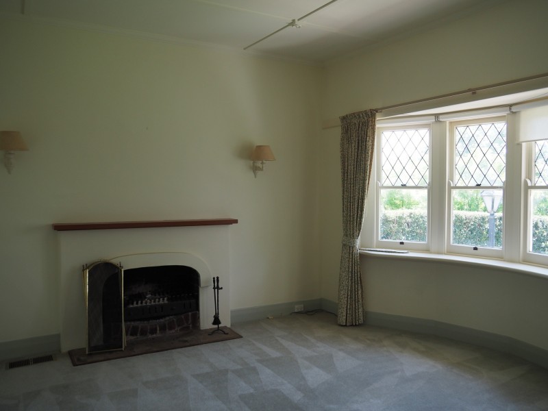 8 Rosedale Road, Glen Iris VIC 3146