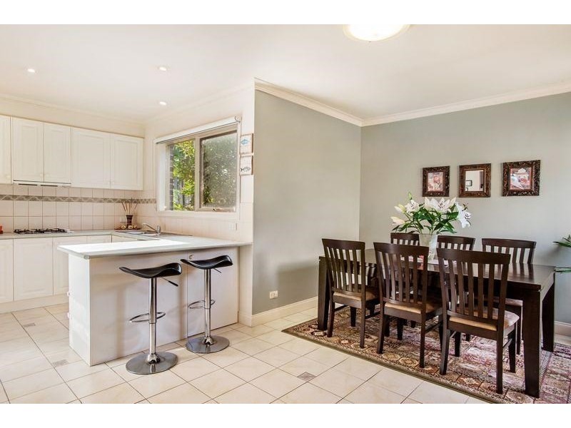 1/2 Wellington Street, Templestowe Lower VIC 3107