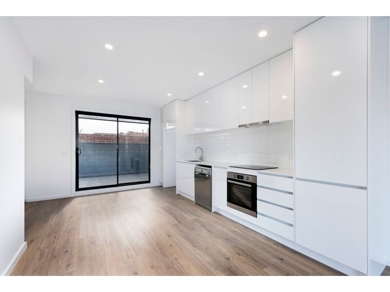 38 Sylvester Grove, Preston VIC 3072
