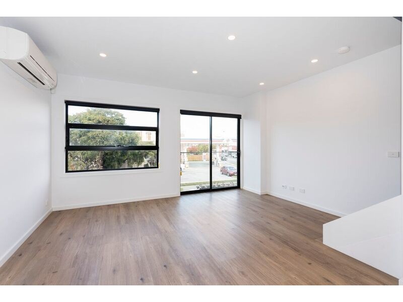 38 Sylvester Grove, Preston VIC 3072